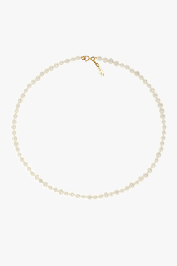 Tiny Pearls Necklace
