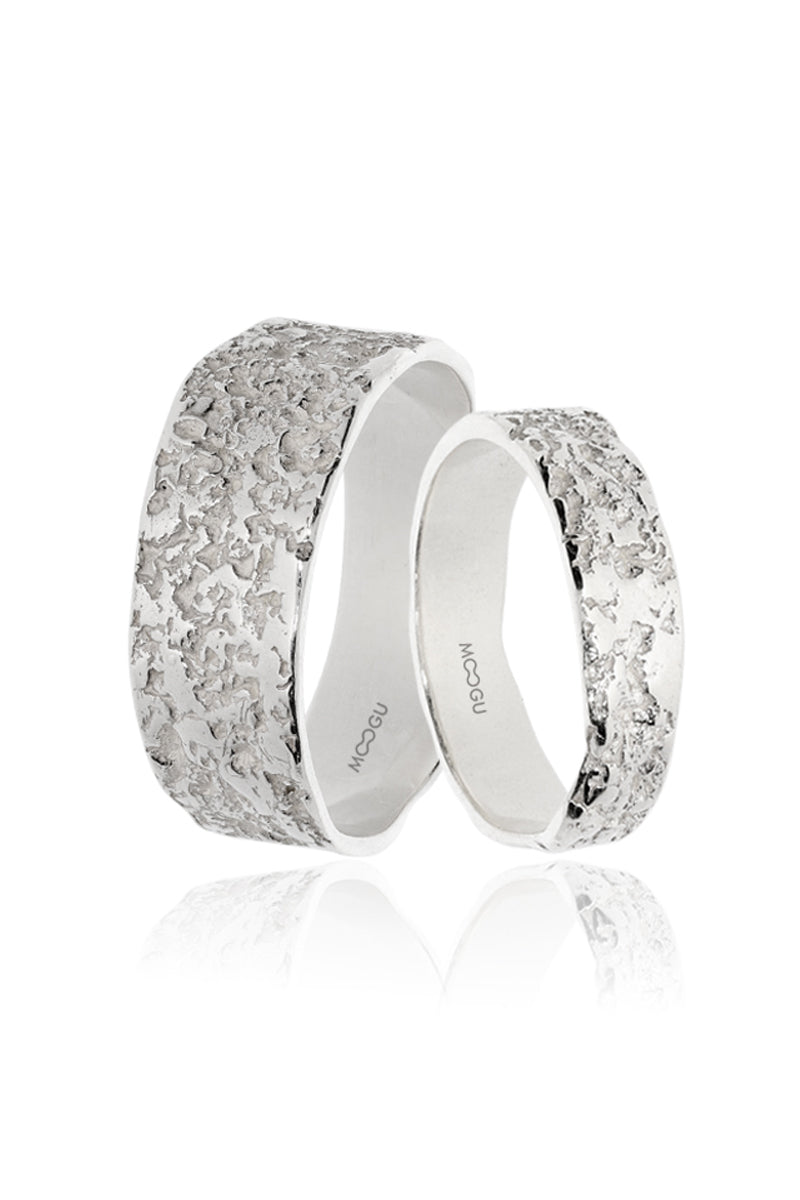 Gold Wedding Rings In Time