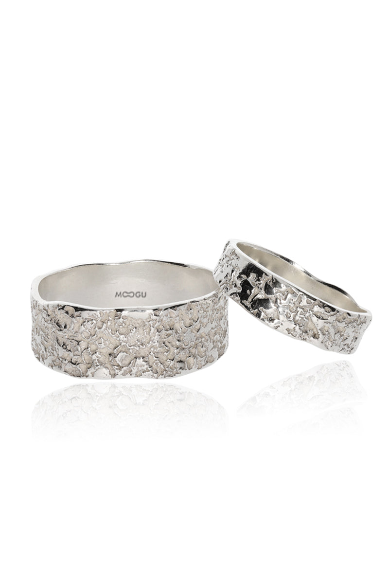 Gold Wedding Rings In Time