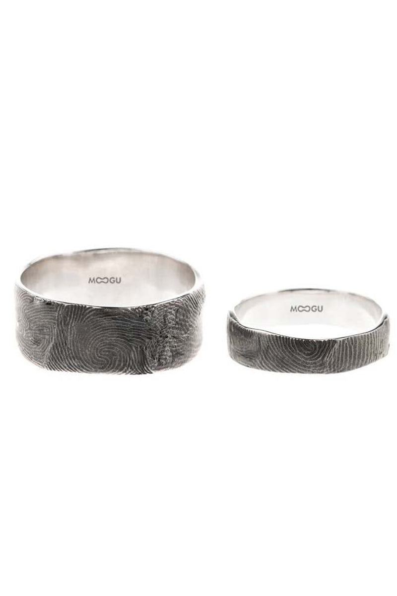 Black Finger Print Sculpt Wedding Bands