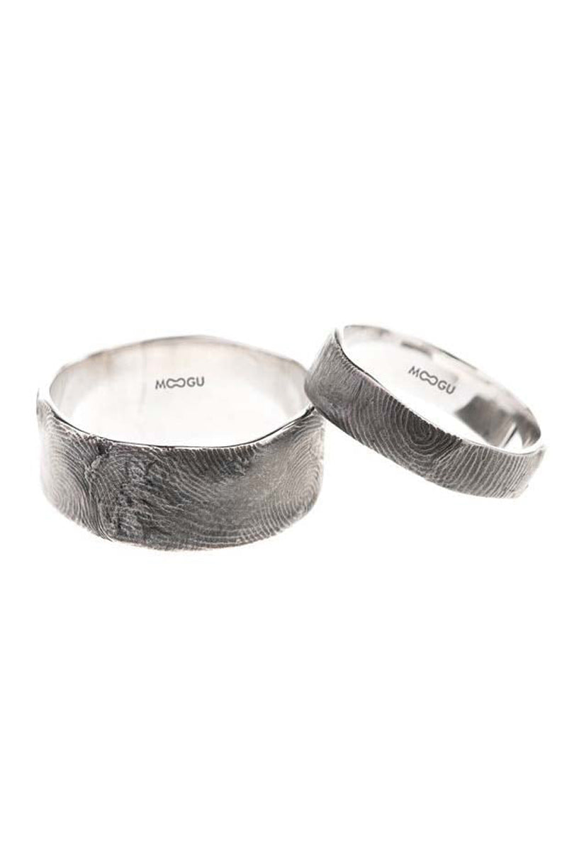 Black Finger Print Sculpt Wedding Bands