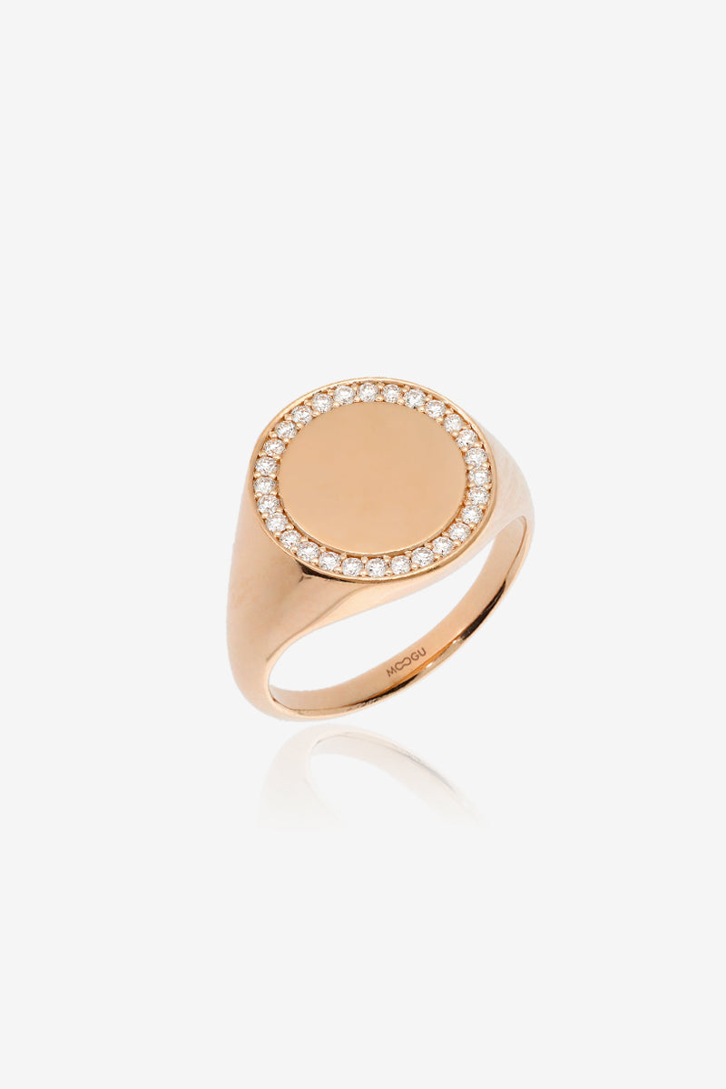 Diamonds Round Signet Ring