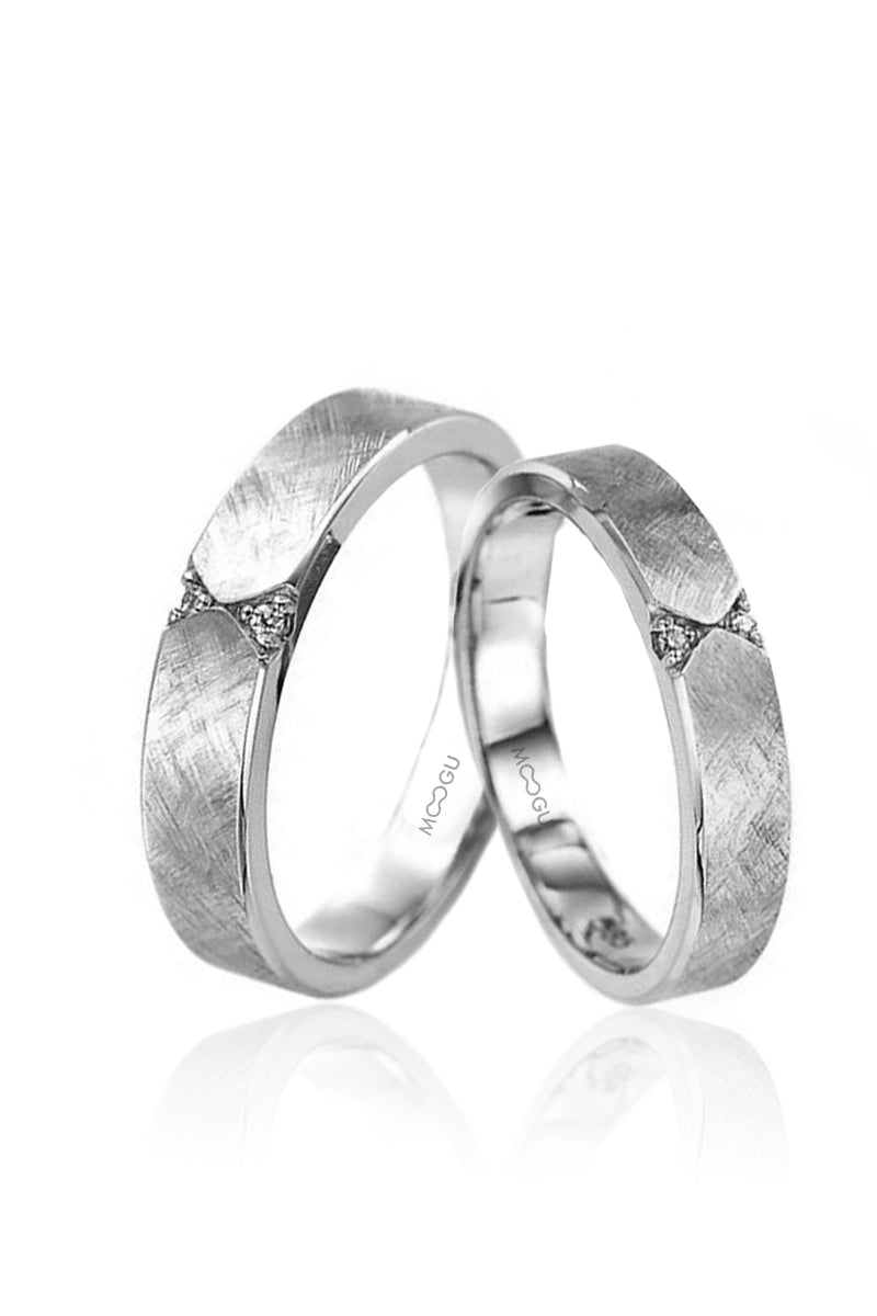 Nova Wedding Rings